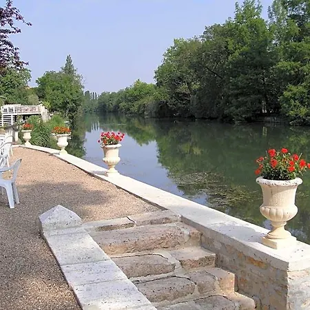 Hotel Restaurant Beau-rivage Mansle-les-Fontaines