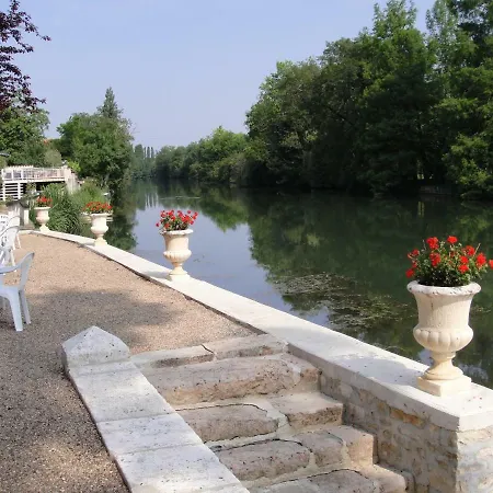 Hotel Restaurant Beau-rivage 2*